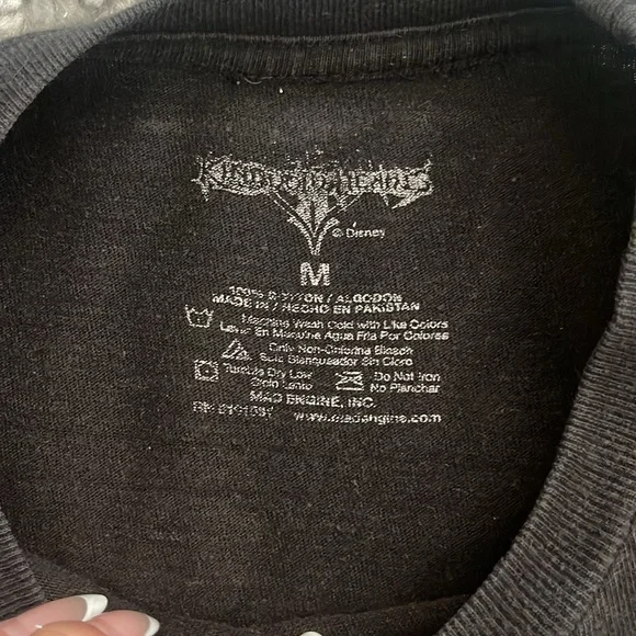 Vintage kingdom of hearts graphic tee - Picture 2 of 2